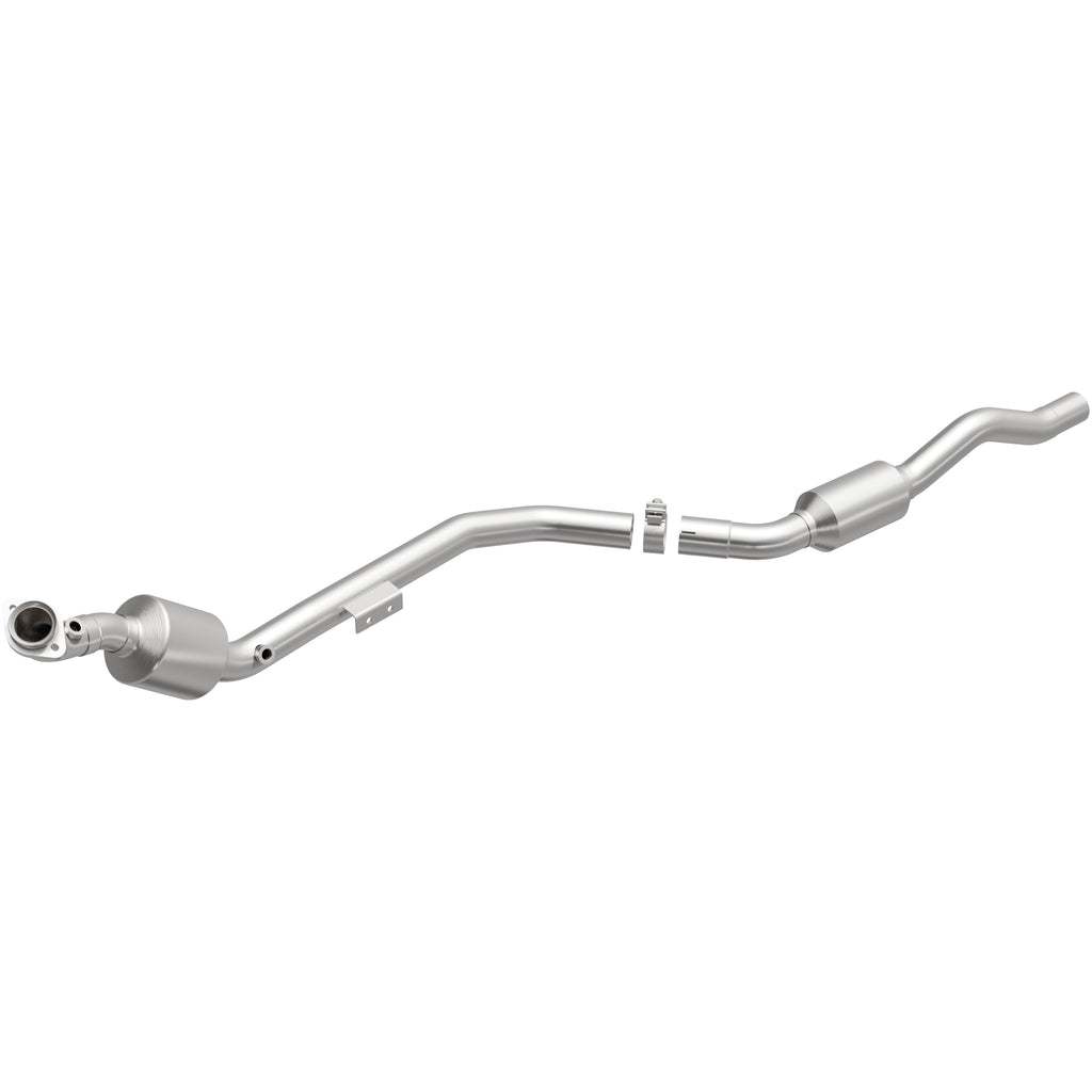 MagnaFlow Exhaust Products 51645 OEM Grade Direct-Fit Catalytic Converter for Select Mercedes-Benz E350
