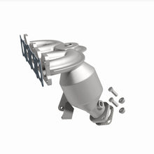 Load image into Gallery viewer, MagnaFlow Exhaust Products 5531590 California CARB Manifold Catalytic Converter for Select Hyundai Tucson