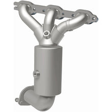 Load image into Gallery viewer, MagnaFlow Exhaust Products 51061 OEM Grade Manifold Catalytic Converter for Select Chrysler Pacifica, Chrysler Sebring, Chrysler Town &amp; Country, Dodge Avenger, Dodge Grand Caravan, Dodge Journey, Volkswagen Routan