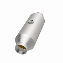 Load image into Gallery viewer, MagnaFlow Exhaust Products 5451354 California CARB Universal Catalytic Converter for Select Dodge Dakota, Ford Freestar, Ford Ranger, Mazda B4000, Mercury Monterey, Mitsubishi Raider