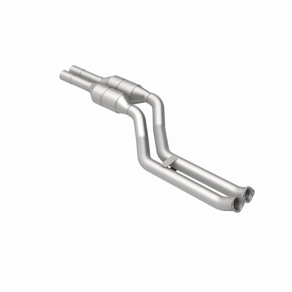 MagnaFlow Exhaust Products 49760 OEM Grade Direct-Fit Catalytic Converter for Select BMW 325Ci, BMW 325i