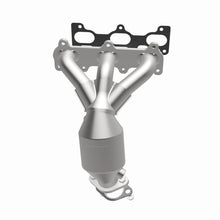 Load image into Gallery viewer, MagnaFlow Exhaust Products 452018 California CARB Manifold Catalytic Converter for Select Hyundai Sonata, Hyundai Tiburon, Kia Optima