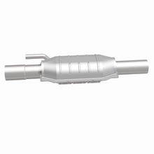 Load image into Gallery viewer, MagnaFlow Exhaust Products 95221 HM Grade Direct-Fit Catalytic Converter for Select Dodge Ram 2500, Dodge Ram