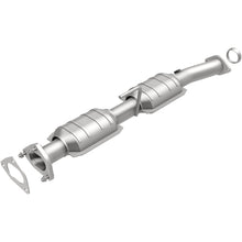 Load image into Gallery viewer, MagnaFlow Exhaust Products 447215 California CARB Direct-Fit Catalytic Converter for Select Ford Ranger, Mazda B3000, Mazda B4000