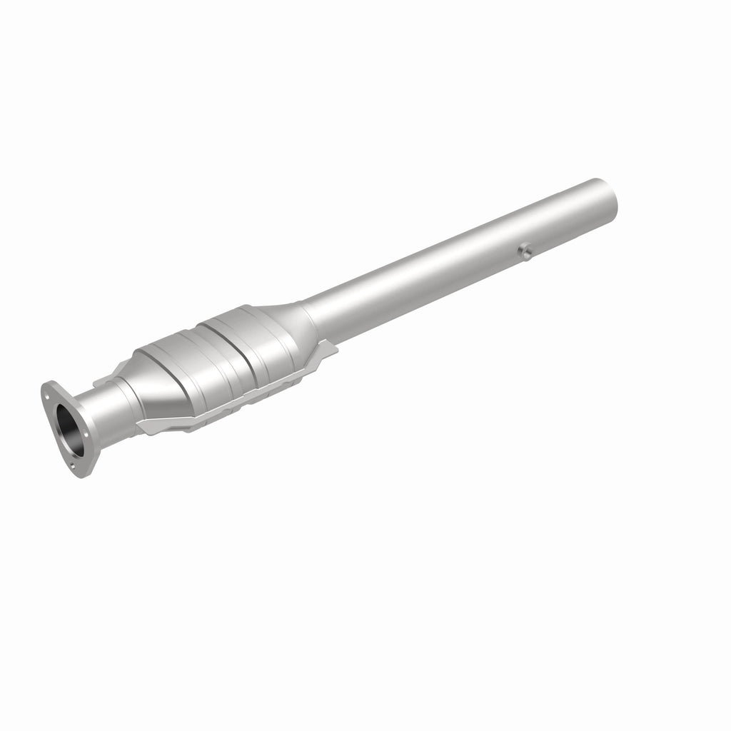 MagnaFlow Exhaust Products 23204 HM Grade Direct-Fit Catalytic Converter for Select Ford E-250 Econoline, Ford E-450 Econoline Super Duty, Ford Econoline Super Duty