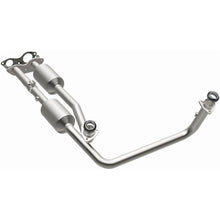 Load image into Gallery viewer, MagnaFlow Exhaust Products 4451453 California CARB Direct-Fit Catalytic Converter for Select Cadillac Escalade, Chevrolet C1500, Chevrolet C1500 Suburban, Chevrolet C2500, Chevrolet C2500 Suburban, Chevrolet C3500, Chevrolet K1500, Chevrolet K1500