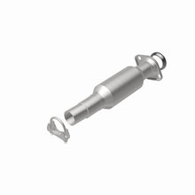 Load image into Gallery viewer, MagnaFlow Exhaust Products 5592030 California CARB Direct-Fit Catalytic Converter for Select Toyota Sienna