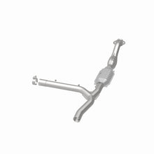 Load image into Gallery viewer, MagnaFlow Exhaust Products 93323 HM Grade Direct-Fit Catalytic Converter for Select Ford Expedition, Ford F-150, Ford F-250
