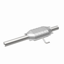 Load image into Gallery viewer, MagnaFlow Exhaust Products 23222 Standard Grade Direct-Fit Catalytic Converter for Select Jeep CJ5, Jeep CJ7, Jeep Cherokee, Jeep Grand Wagoneer, Jeep J10, Jeep Scrambler, Jeep Wagoneer