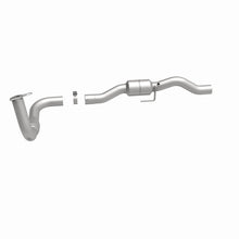 Load image into Gallery viewer, MagnaFlow Exhaust Products 447261 California CARB Direct-Fit Catalytic Converter for Select Chevrolet Silverado HD, GMC Sierra HD