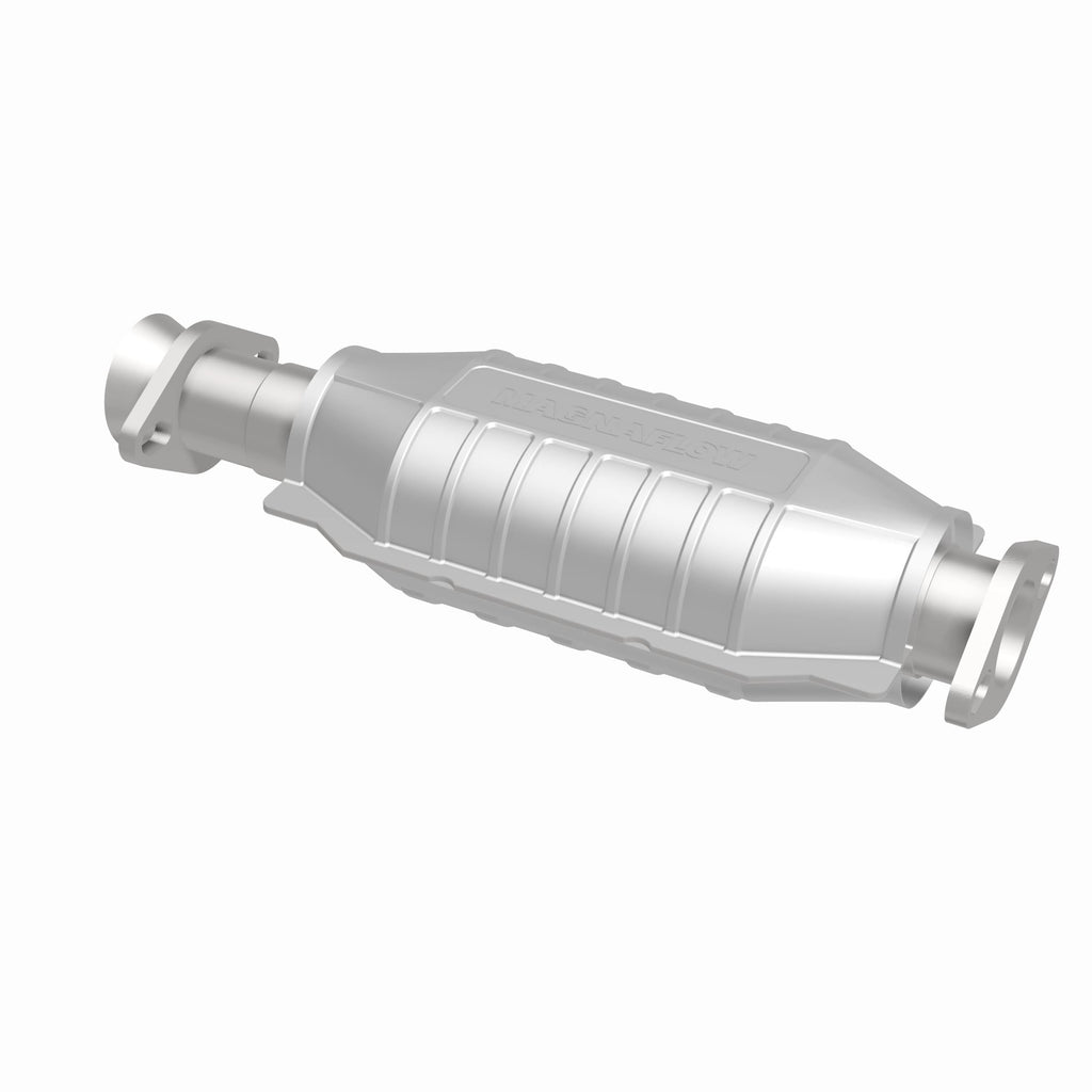 MagnaFlow Exhaust Products 93286 HM Grade Direct-Fit Catalytic Converter for Select Mitsubishi Montero