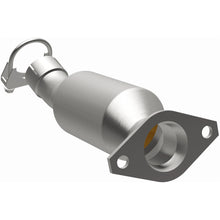 Load image into Gallery viewer, MagnaFlow Exhaust Products 5671448 California CARB Direct-Fit Catalytic Converter for Select Toyota Prius C