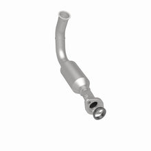 Load image into Gallery viewer, MagnaFlow Exhaust Products 5451583 California CARB Direct-Fit Catalytic Converter for Select Jeep Liberty