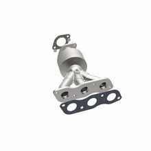 Load image into Gallery viewer, MagnaFlow Exhaust Products 51772 OEM Grade Manifold Catalytic Converter for Select Mitsubishi Outlander