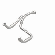 Load image into Gallery viewer, MagnaFlow Exhaust Products 4551252 California CARB Direct-Fit Catalytic Converter for Select Chevrolet Silverado HD, Chevrolet Silverado HD, GMC Sierra HD, GMC Sierra HD