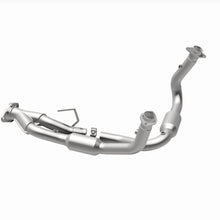 Load image into Gallery viewer, MagnaFlow Exhaust Products 4651686 California CARB Direct-Fit Catalytic Converter for Select Jeep Grand Cherokee