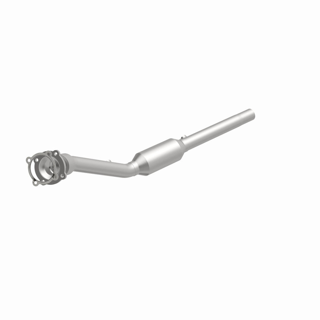 MagnaFlow Exhaust Products 51892 OEM Grade Direct-Fit Catalytic Converter for Select Volkswagen Beetle, Volkswagen Golf, Volkswagen Jetta