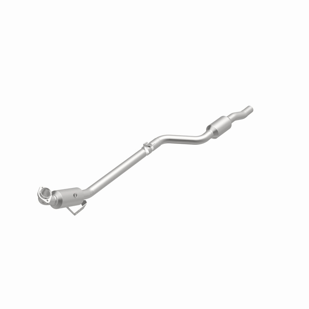 MagnaFlow Exhaust Products 21-440 OEM Grade Direct-Fit Catalytic Converter for Select Mercedes-Benz GLK350