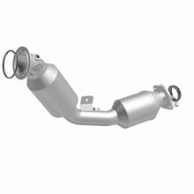 Load image into Gallery viewer, MagnaFlow Exhaust Products 280754 OEM Grade Direct-Fit Catalytic Converter for Select Toyota Sequoia, Toyota Tundra