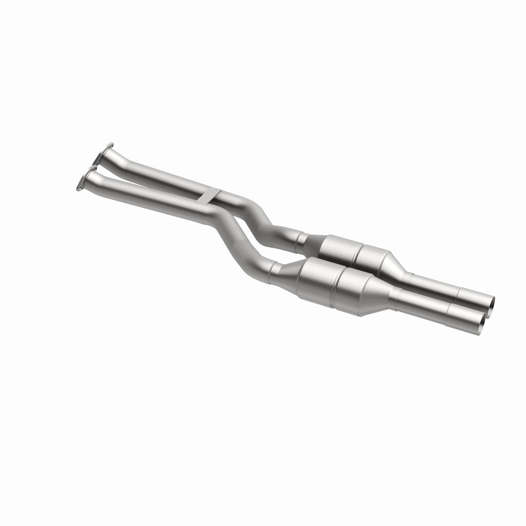 MagnaFlow Exhaust Products 49760 OEM Grade Direct-Fit Catalytic Converter for Select BMW 325Ci, BMW 325i