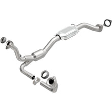 Load image into Gallery viewer, MagnaFlow Exhaust Products 24898 HM Grade Direct-Fit Catalytic Converter for Select Chevrolet Blazer