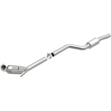 Load image into Gallery viewer, MagnaFlow Exhaust Products 5561919 California CARB Direct-Fit Catalytic Converter for Select Mercedes-Benz C300, Mercedes-Benz C350, Mercedes-Benz E350