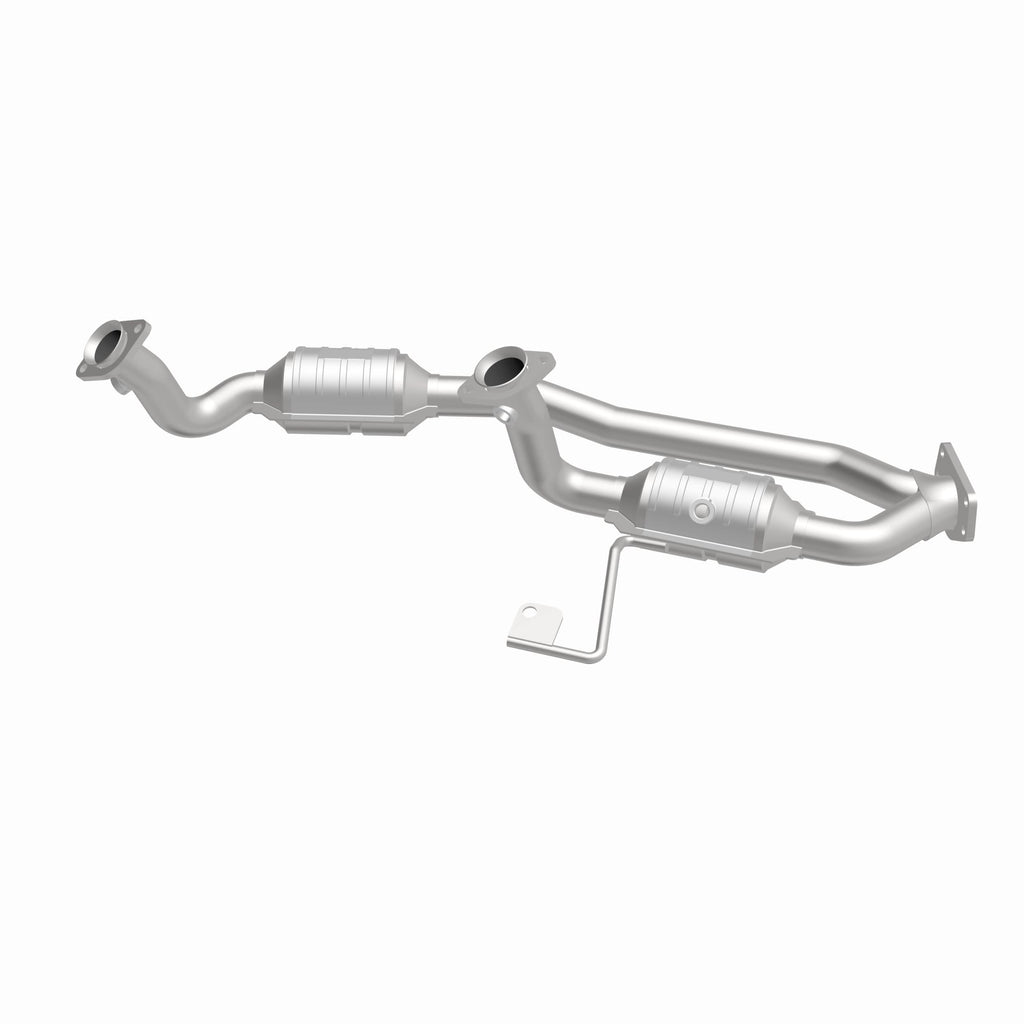 MagnaFlow Exhaust Products 49624 OEM Grade Direct-Fit Catalytic Converter for Select Ford Windstar