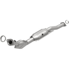 Load image into Gallery viewer, MagnaFlow Exhaust Products 441413 California CARB Direct-Fit Catalytic Converter for Select Ford Ranger, Mazda B2300