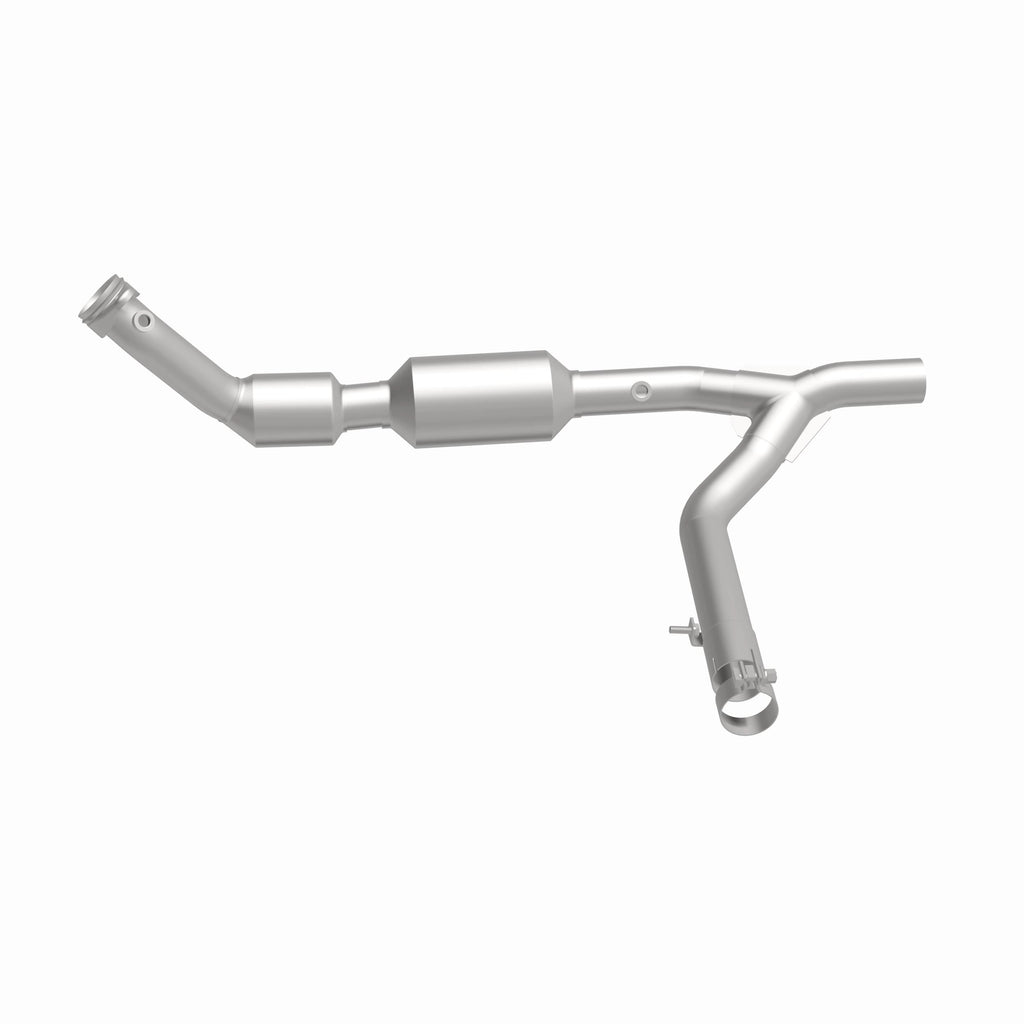 MagnaFlow Exhaust Products 280008 OEM Grade Direct-Fit Catalytic Converter for Select Ford F-150, Ford F-150 Heritage