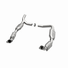 Load image into Gallery viewer, MagnaFlow Exhaust Products 51640 OEM Grade Direct-Fit Catalytic Converter for Select Ford E-150, Ford E-250