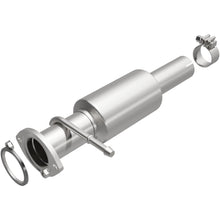 Load image into Gallery viewer, MagnaFlow Exhaust Products 5592207 California CARB Direct-Fit Catalytic Converter for Select Toyota Highlander