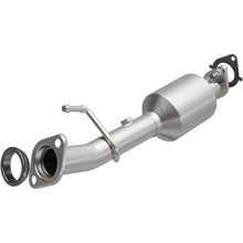 Load image into Gallery viewer, MagnaFlow Exhaust Products 6571690 California CARB Direct-Fit Catalytic Converter for Select Nissan NV200