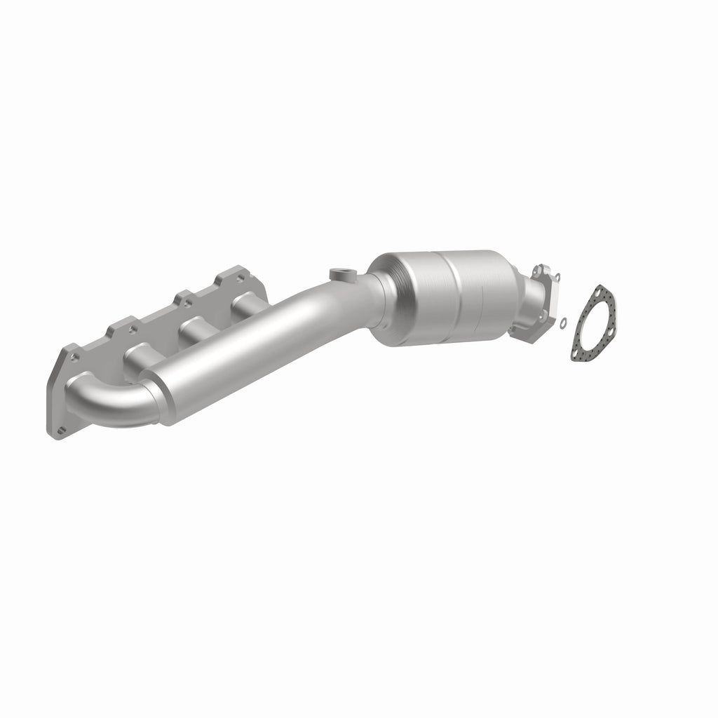 MagnaFlow Exhaust Products 51197 OEM Grade Manifold Catalytic Converter for Select Volkswagen Passat