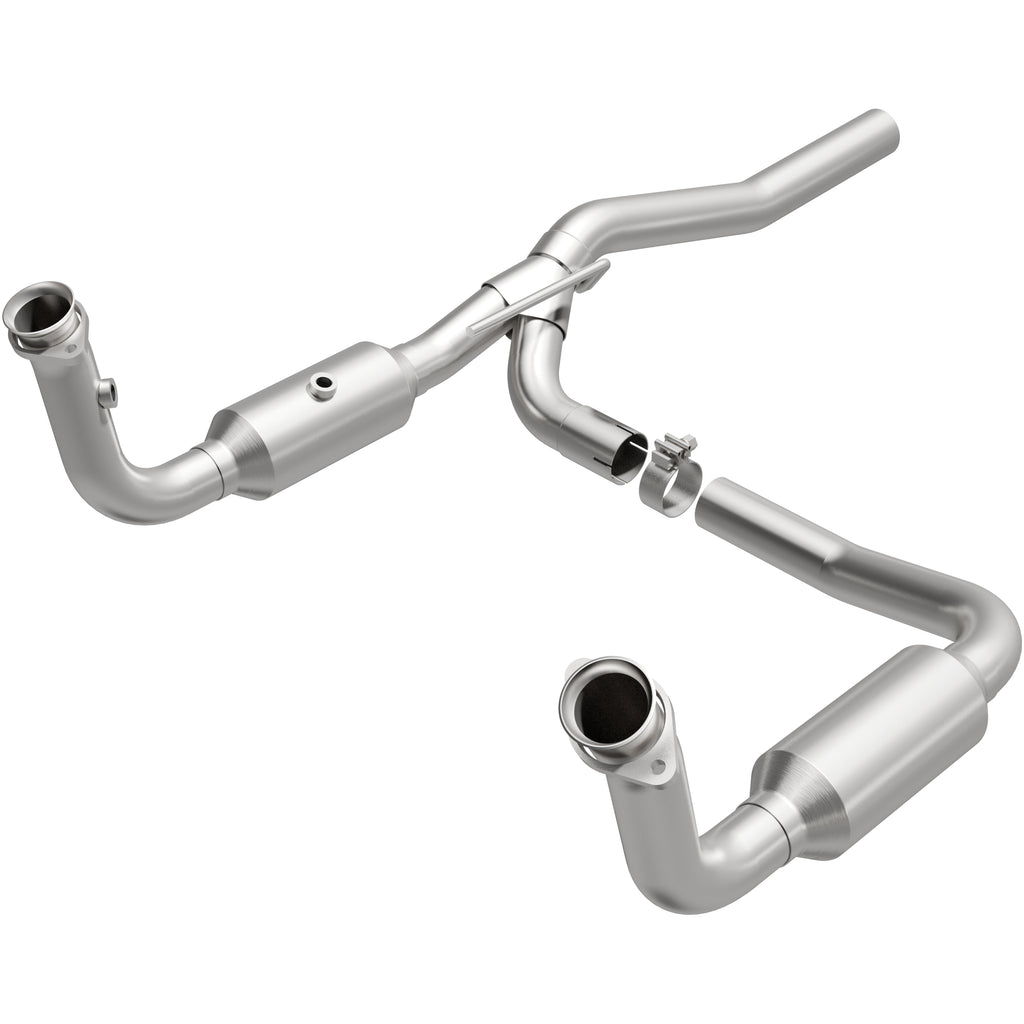 MagnaFlow Exhaust Products 5551148 California CARB Direct-Fit Catalytic Converter for Select Dodge Nitro, Jeep Liberty