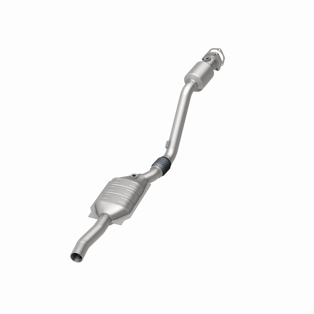 MagnaFlow Exhaust Products 51589 OEM Grade Direct-Fit Catalytic Converter for Select Audi A6, Audi A6 Quattro, Volkswagen Passat
