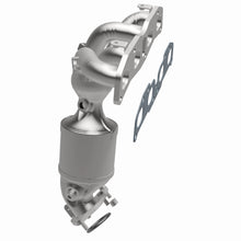 Load image into Gallery viewer, MagnaFlow Exhaust Products 5481295 California CARB Manifold Catalytic Converter for Select Nissan Rogue