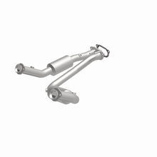 Load image into Gallery viewer, MagnaFlow Exhaust Products 5481682 California CARB Direct-Fit Catalytic Converter for Select Ford Ranger, Mazda B4000