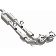Load image into Gallery viewer, MagnaFlow Exhaust Products 5411799 California CARB Direct-Fit Catalytic Converter for Select Volkswagen Passat