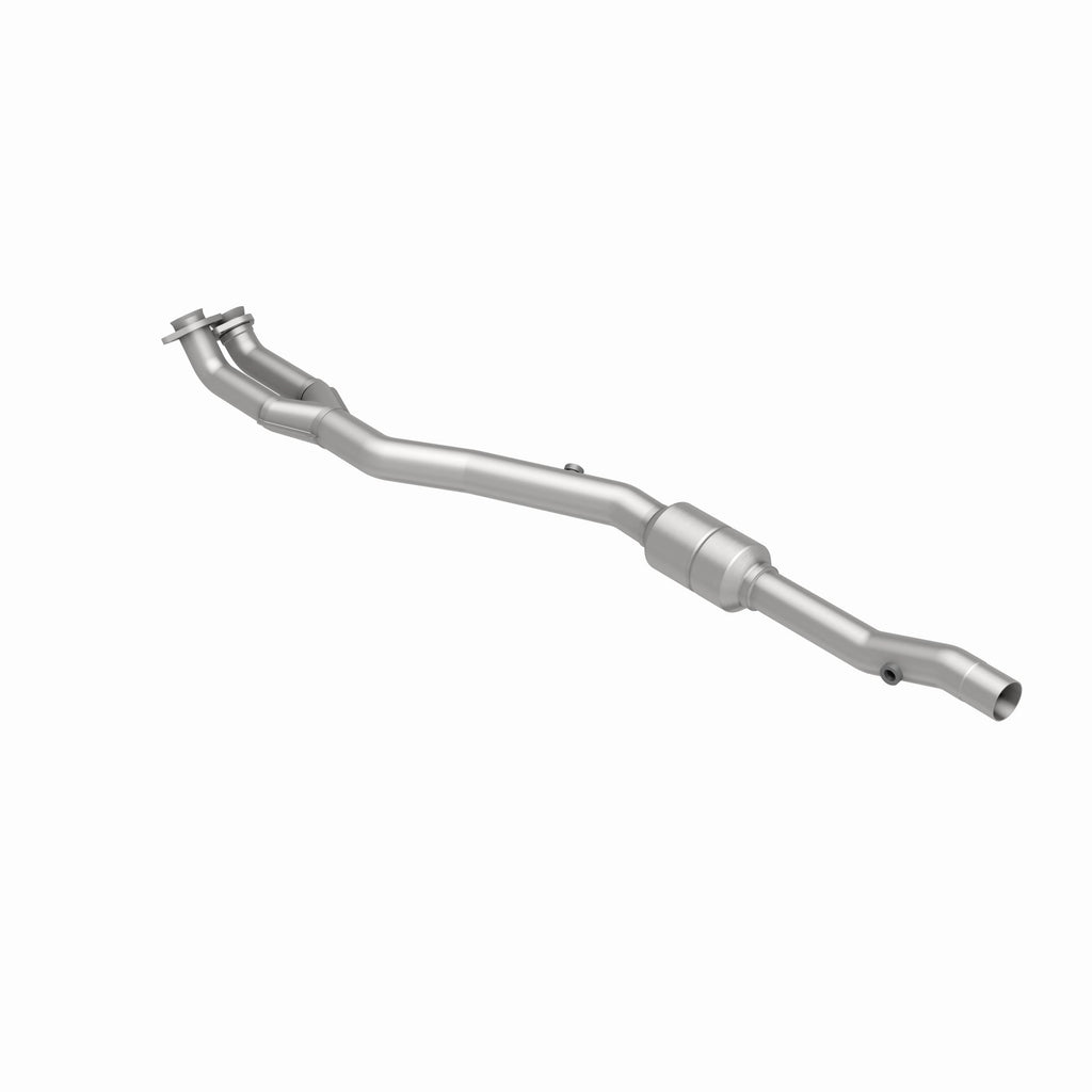 MagnaFlow Exhaust Products 24130 HM Grade Direct-Fit Catalytic Converter for Select BMW 840Ci