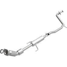 Load image into Gallery viewer, MagnaFlow Exhaust Products 5631453 California CARB Direct-Fit Catalytic Converter for Select Toyota Prius