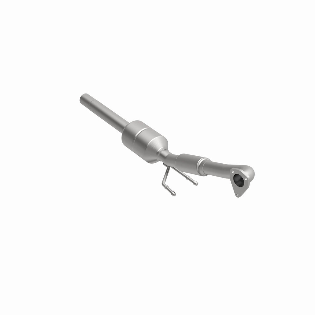 MagnaFlow Exhaust Products 52426 OEM Grade Direct-Fit Catalytic Converter for Select Volkswagen Beetle, Volkswagen Golf, Volkswagen Jetta