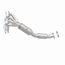 Load image into Gallery viewer, MagnaFlow Exhaust Products 49852 OEM Grade Manifold Catalytic Converter for Select Ford Focus