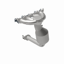 Load image into Gallery viewer, MagnaFlow Exhaust Products 22-059 OEM Grade Manifold Catalytic Converter for Select Fiat 500