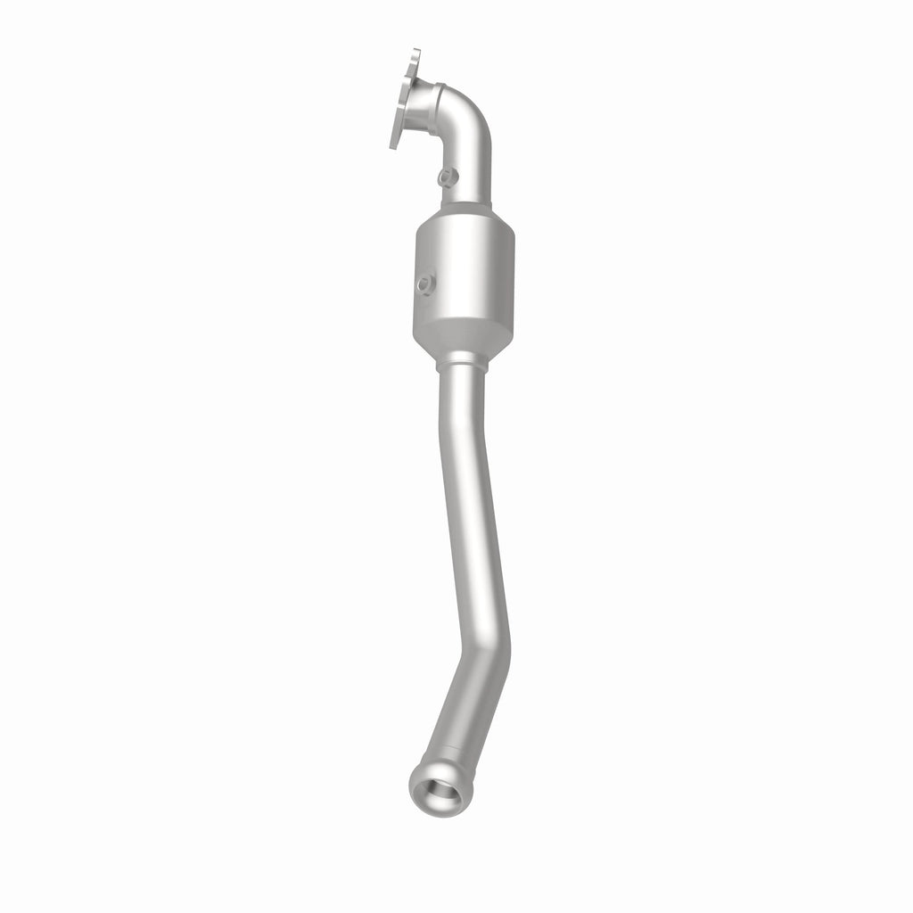 MagnaFlow Exhaust Products 21-251 OEM Grade Direct-Fit Catalytic Converter for Select Dodge Durango, Jeep Grand Cherokee