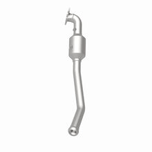 Load image into Gallery viewer, MagnaFlow Exhaust Products 21-251 OEM Grade Direct-Fit Catalytic Converter for Select Dodge Durango, Jeep Grand Cherokee
