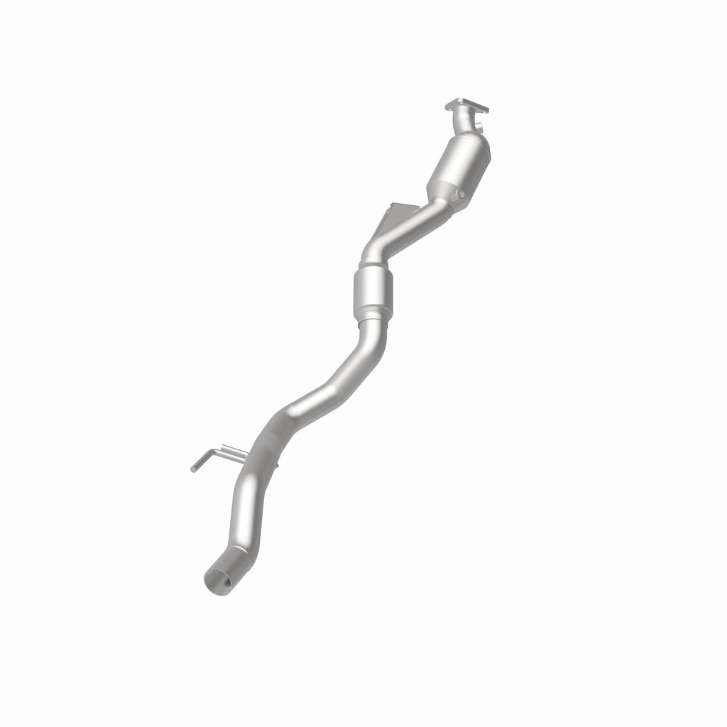 MagnaFlow Exhaust Products 52410 OEM Grade Direct-Fit Catalytic Converter for Select Porsche Cayenne, Volkswagen Touareg