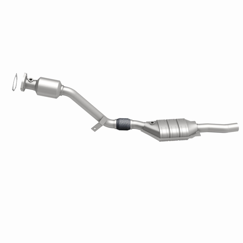 MagnaFlow Exhaust Products 51589 OEM Grade Direct-Fit Catalytic Converter for Select Audi A6, Audi A6 Quattro, Volkswagen Passat