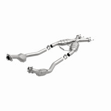 Load image into Gallery viewer, MagnaFlow Exhaust Products 444062 California CARB Direct-Fit Catalytic Converter for Select Ford Mustang