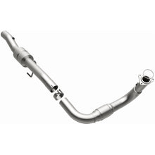 Load image into Gallery viewer, MagnaFlow Exhaust Products 458067 California CARB Direct-Fit Catalytic Converter for Select Chevrolet Silverado HD, GMC Sierra HD