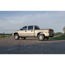 Load image into Gallery viewer, 1.5-2.5-Inch-Leveling-Torsion-Bar-Keys-00-06-SilveradoSierra-1500-Rough-Country